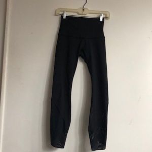 Lululemon yoga workout leggings mesh leg detail
